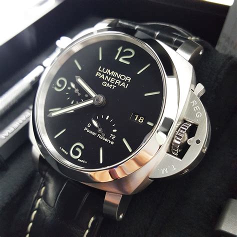 panerai 1 week reserve|panerai gmt hand.